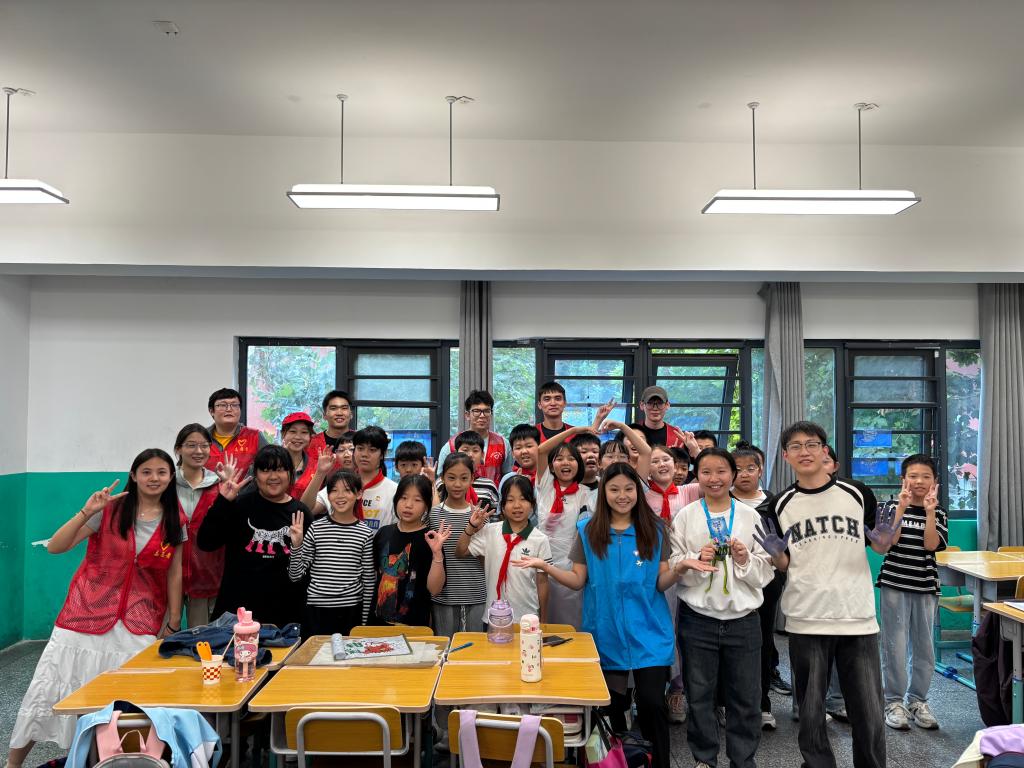 机械工程学院举办阳光小学实践行活动