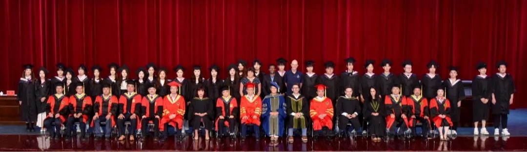 学校举办中外合作办学项目2025届毕业典礼暨学位授予仪式