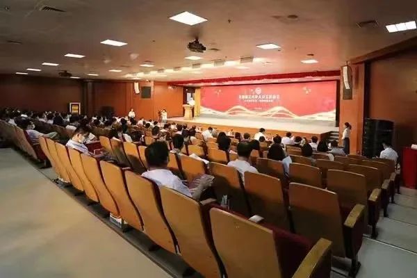 人才引领发展 创新成就未来——米兰milan官方网站人才工作会议召开