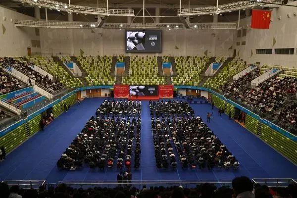 天津市大中小学师生同上一堂“大思政课”在米兰举行